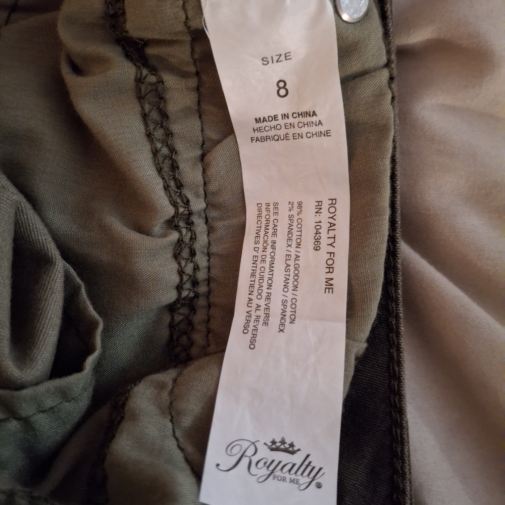 Royalty Collection Green and Brown Camo Cargo Shorts Durable Design - Picture 6 of 6